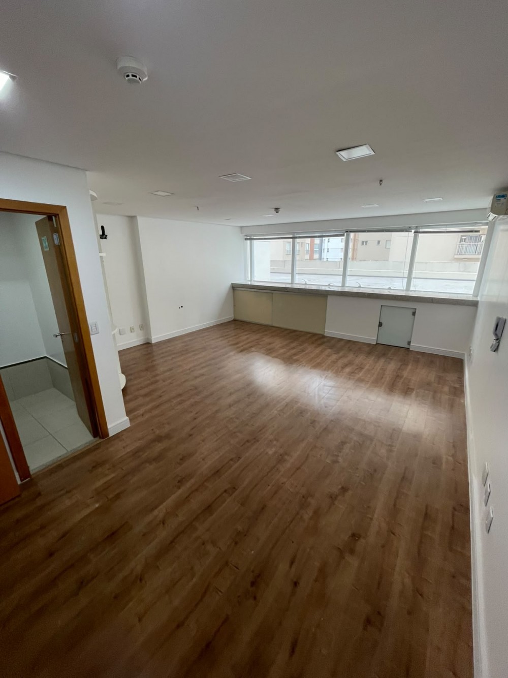 Aluguel sala comercial 41 metros no Brookfield Towers