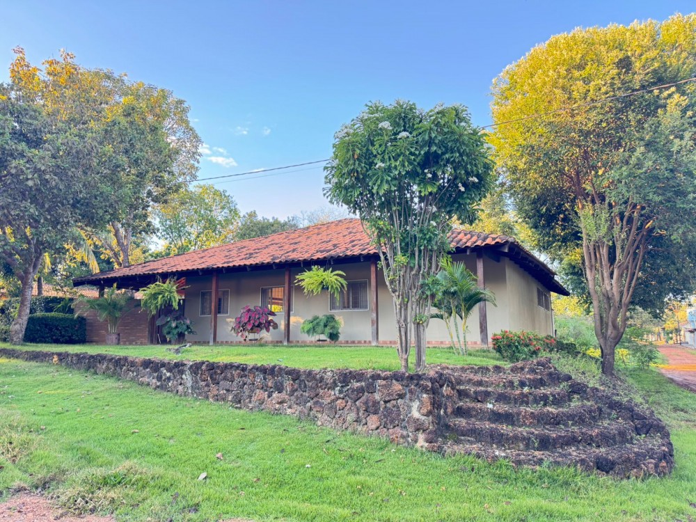 Casa com 4 suítes á venda em São José dos Bandeirantes