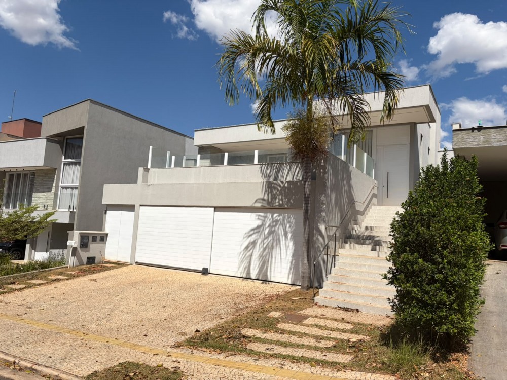 Casa Térrea com 4 suítes no Jardins Valência