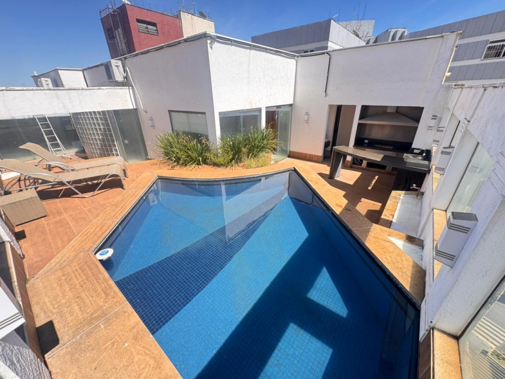 Cobertura 415 m 4 suítes em frente ao Lago das Rosas